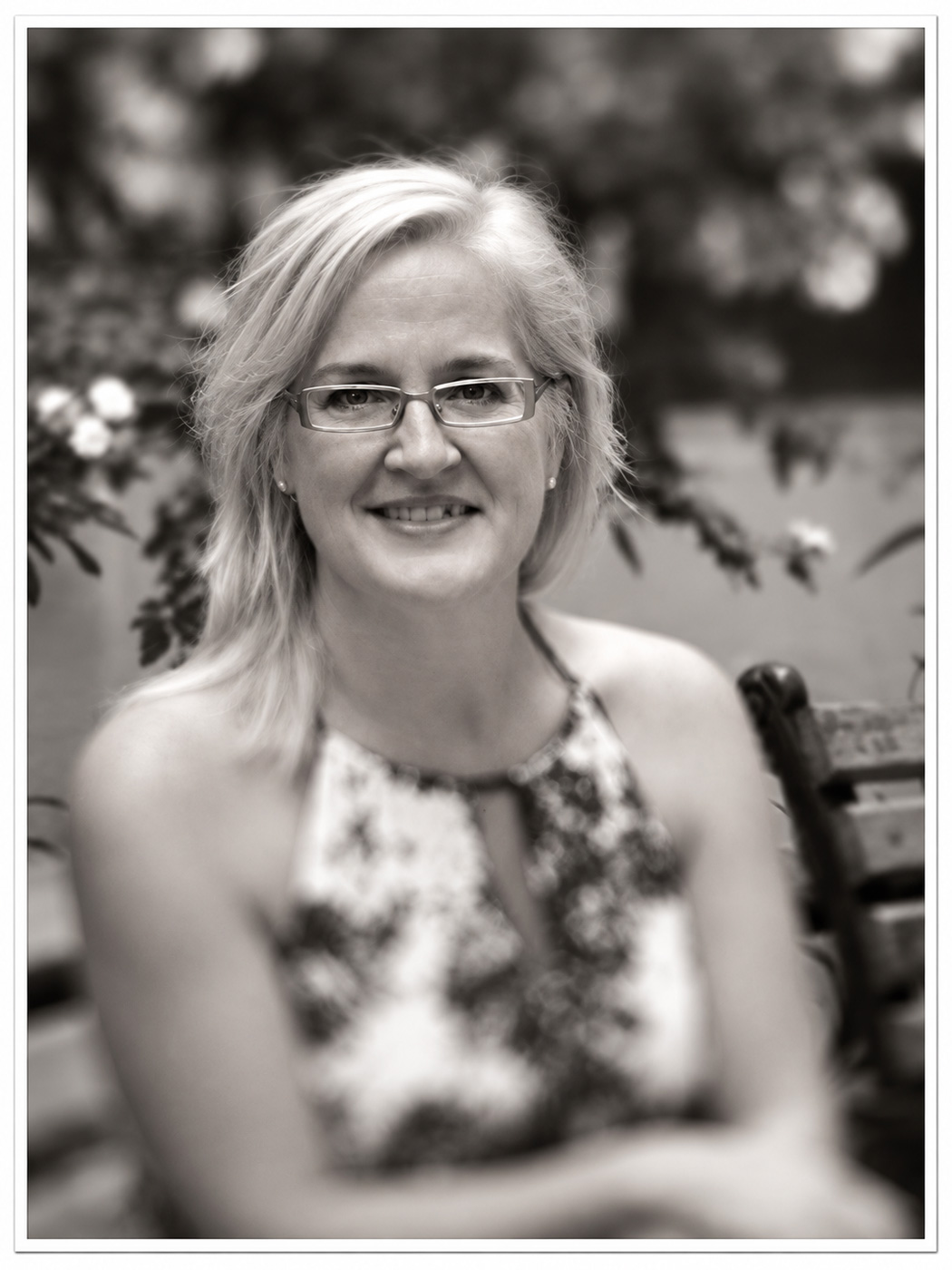 Black-and-white Lensbaby portrait of Caroline Rochon