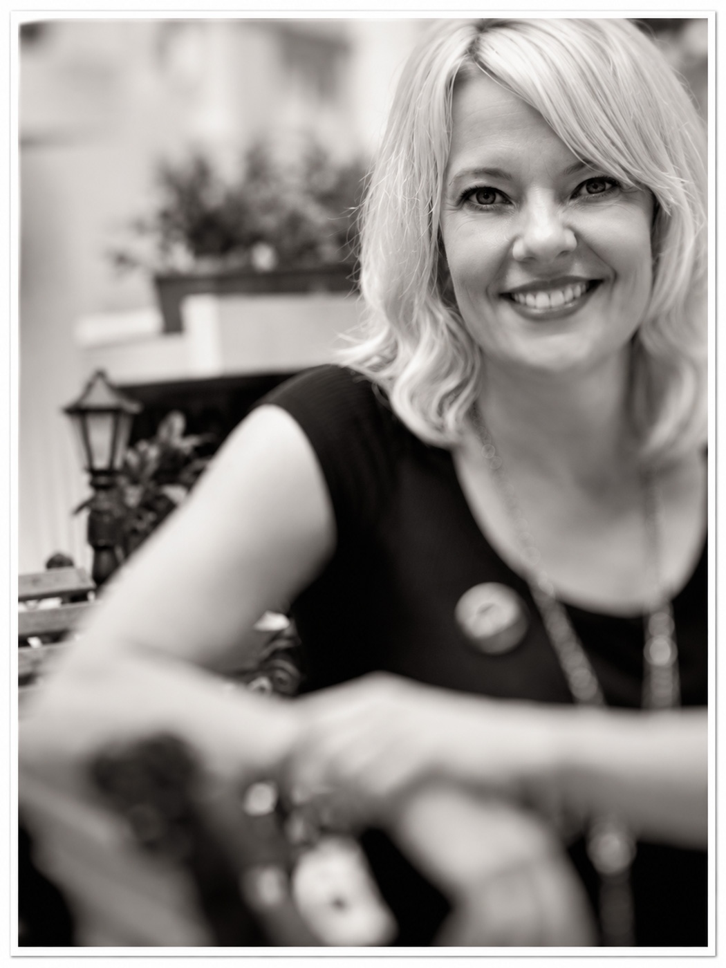 Black-and-white Lensbaby portrait of Kristi Staab