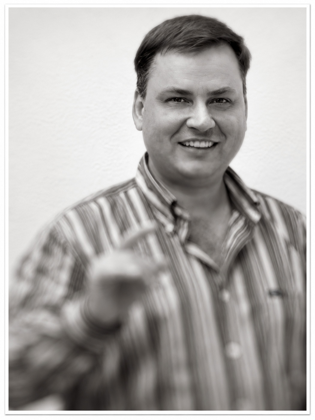 Black-and-white Lensbaby portrait of Mykola Latansky