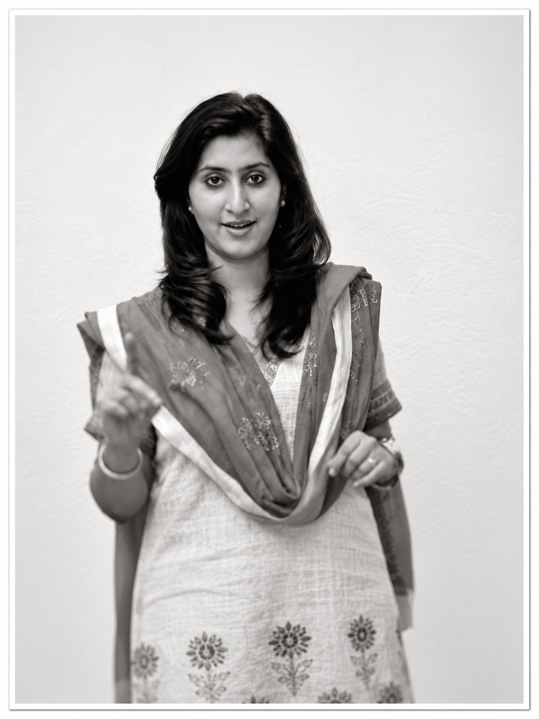 Black-and-white Lensbaby portrait of Puja Gupta
