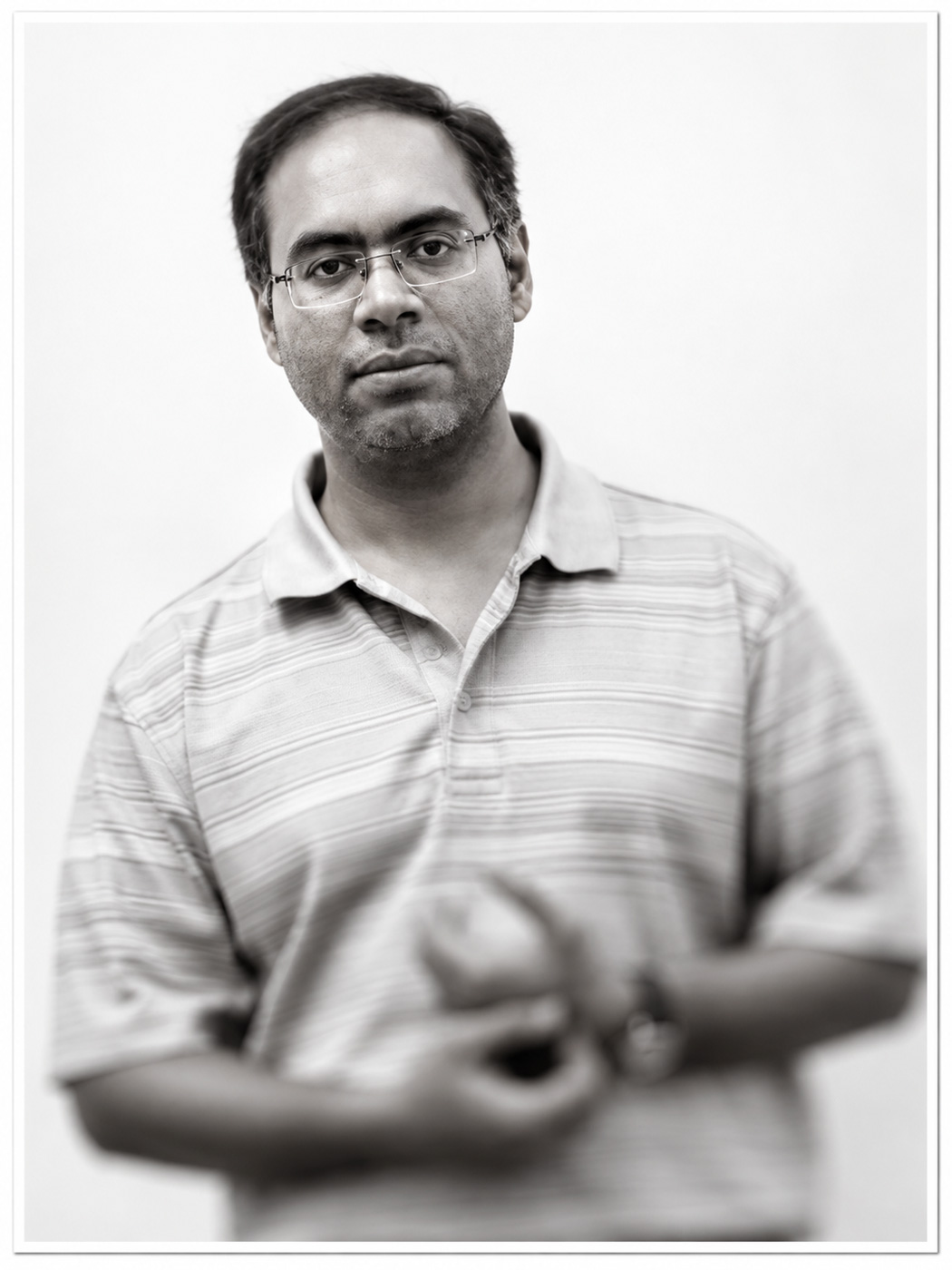 Black-and-white Lensbaby portrait of Sawan Kapoor